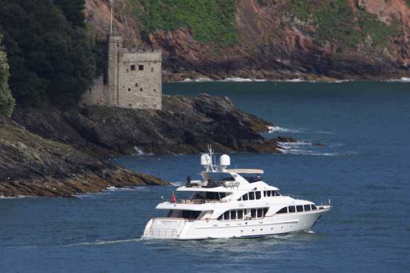 29 June 2020 - 17-27-53
Second visit over, Bunty the superyacht heads past Kingswear Castle and out of the river Dart.
------------------------
Superyacht Bunty departs from Dartmouth.